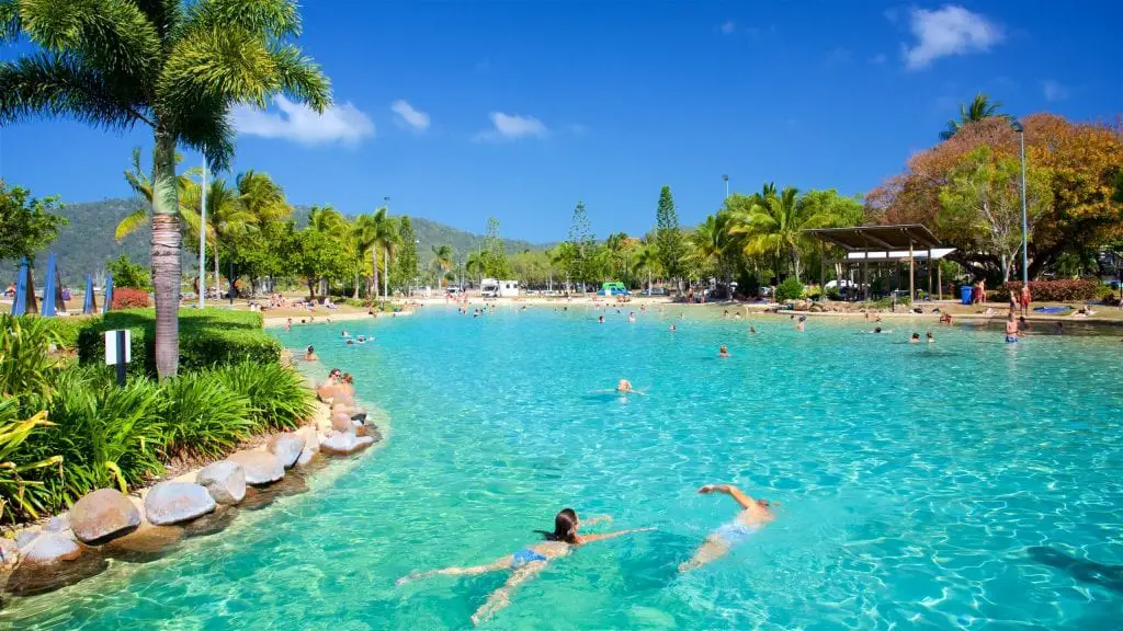 Top 10 things to do in Airlie Beach Aussie Mob